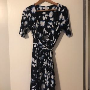 Navy/White Maternity wrap dress
